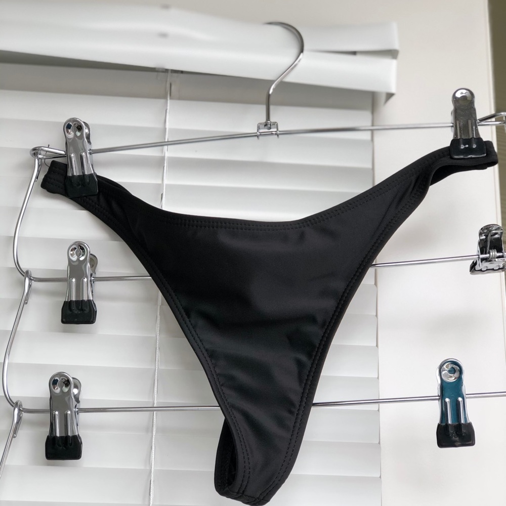 ❗️SOLD❗️Thong bikini bottoms ❗️SOLD ❗️